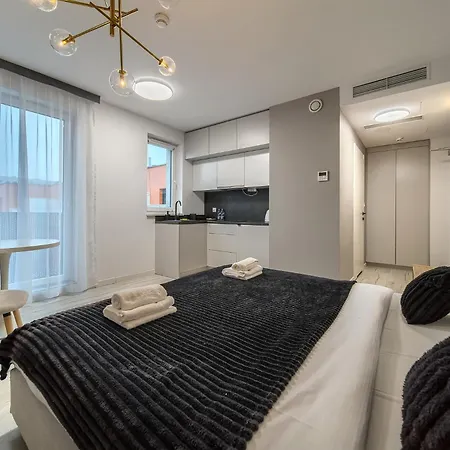 Park Skowroni Deluxe Apartment *